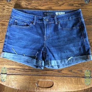 Aeropostale Midi Jean Shorts Size 6